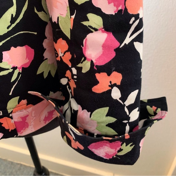 Floral Jacket. - Picture 4 of 4